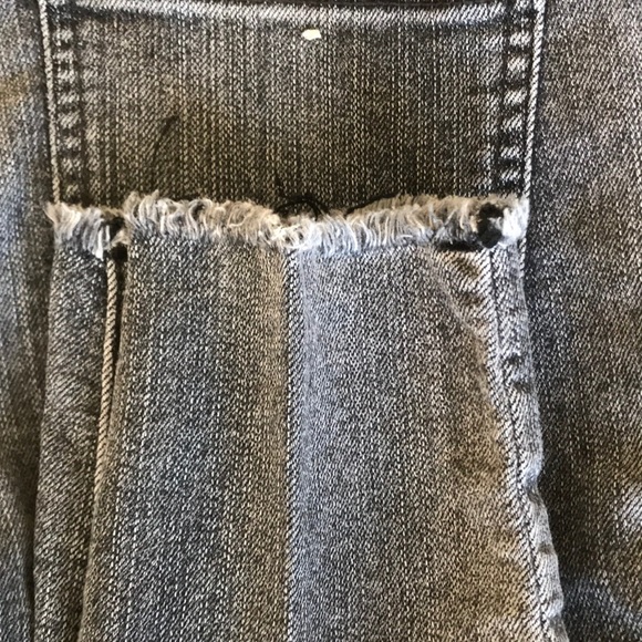 Volcom - Picture 7 of 8